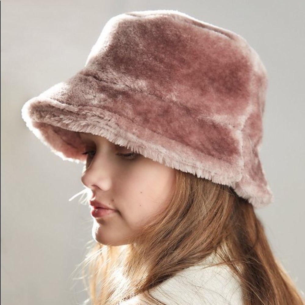 Brixton Hardy Furry Bucket Hat